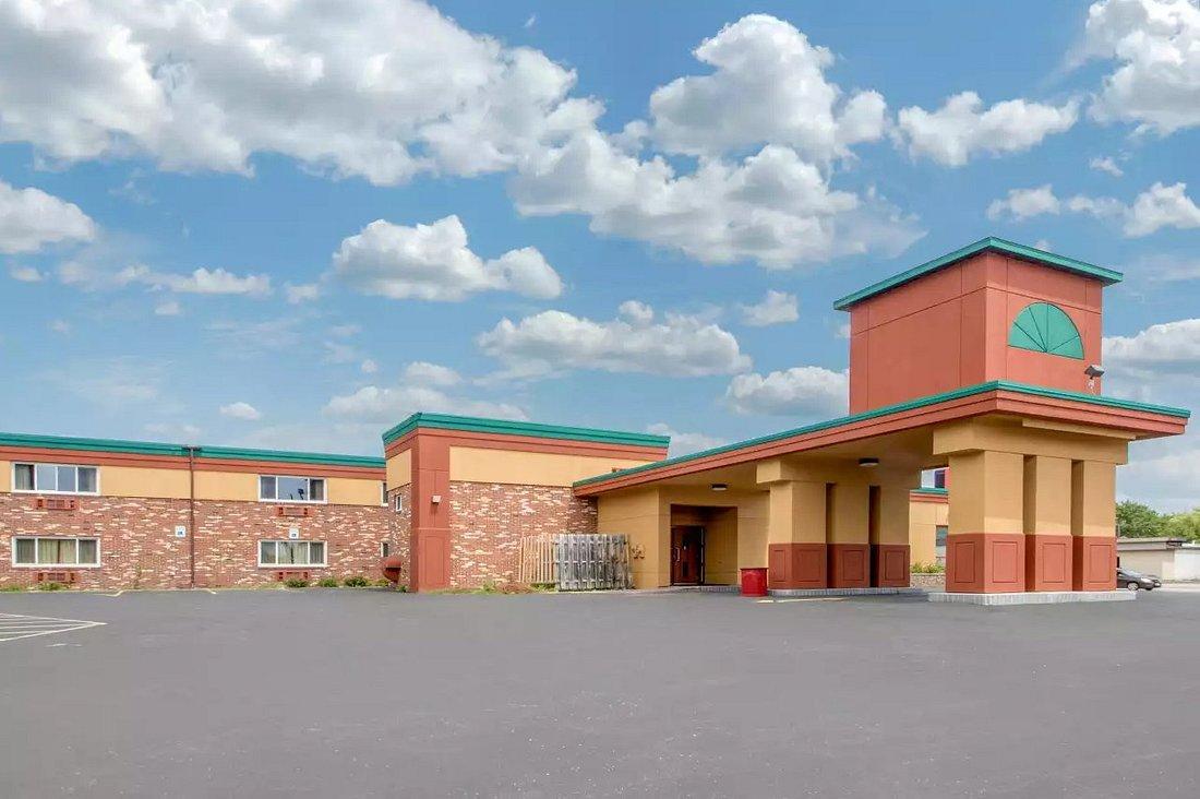 Econo Lodge Inn & Suites Wisconsin Dells Exterior foto